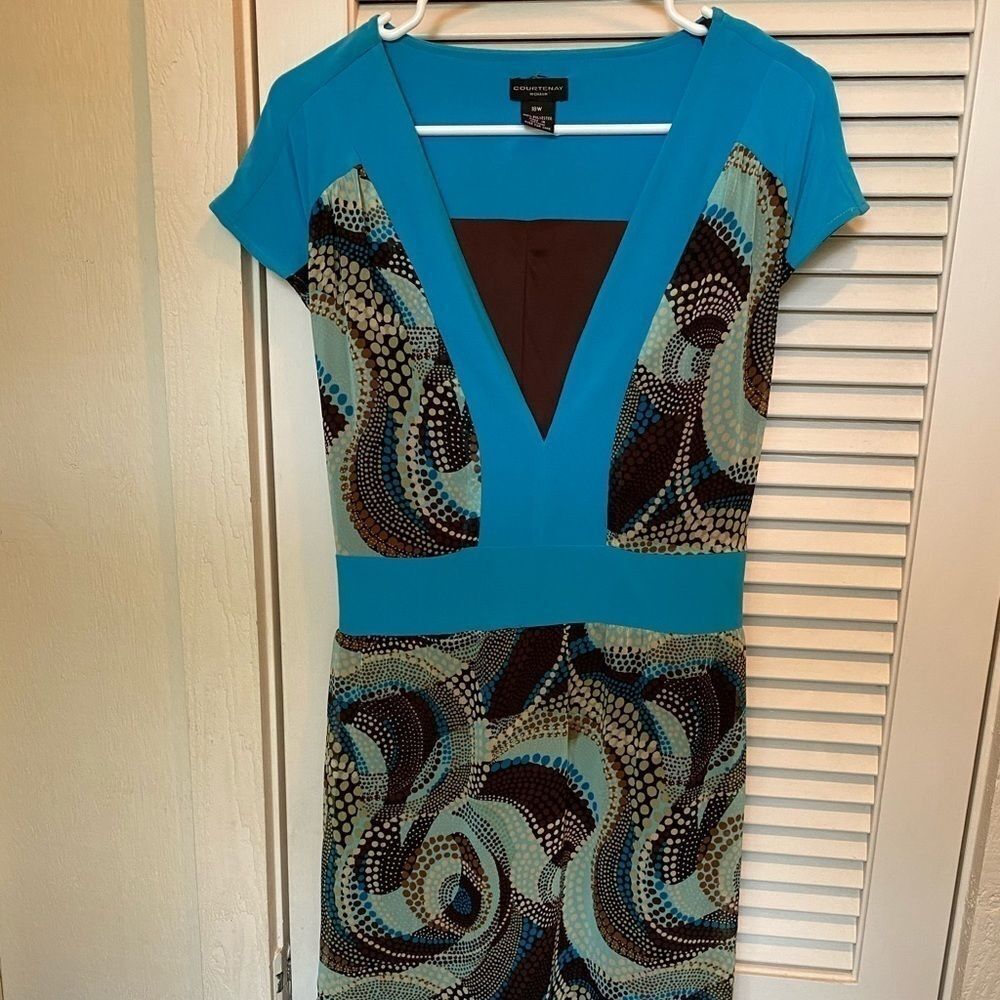 Courtenay woman brown and blue‎ tie back midi dress